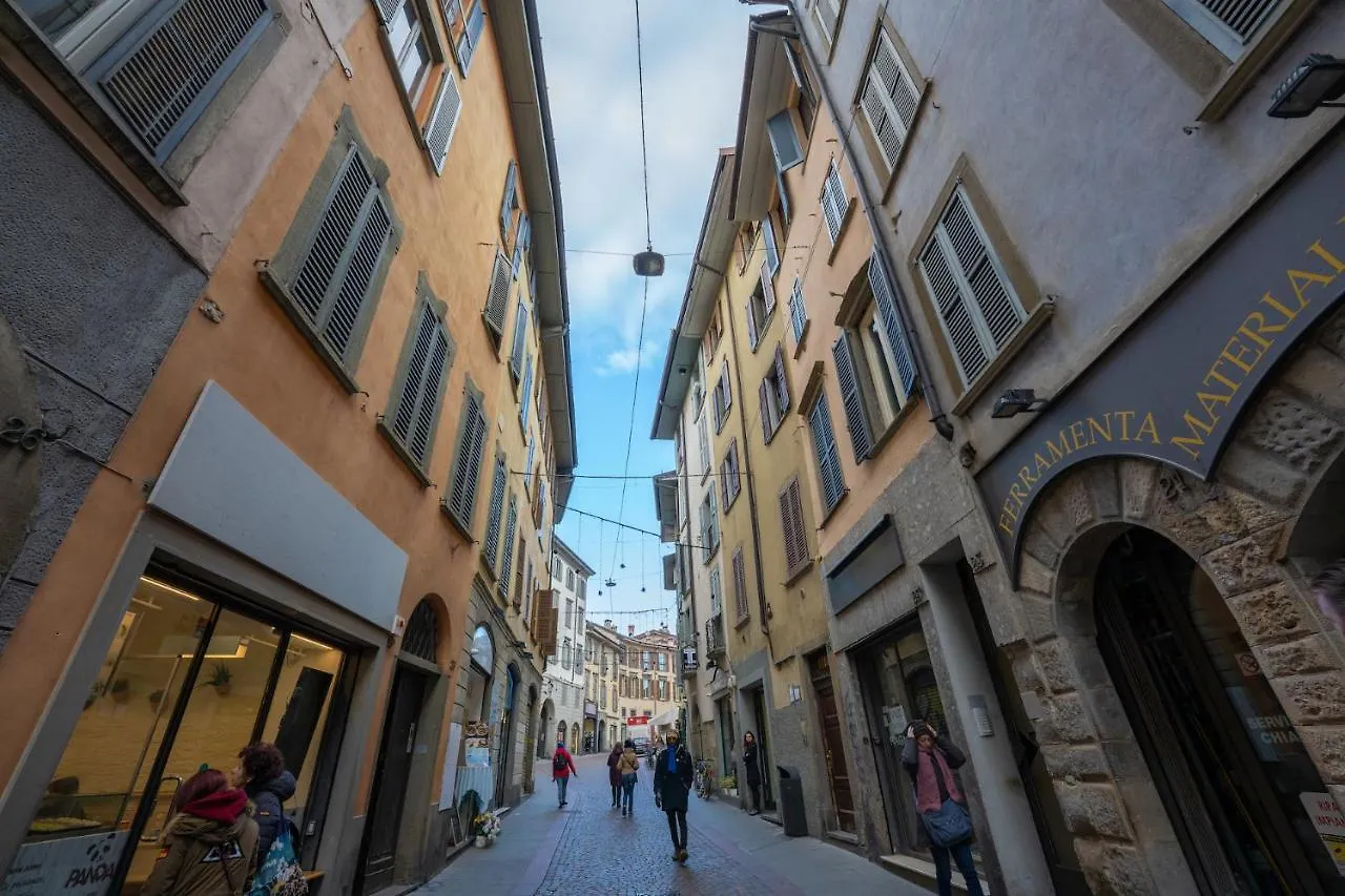 Apartment Sant'Alessandro 19 - Sostify Bergamo